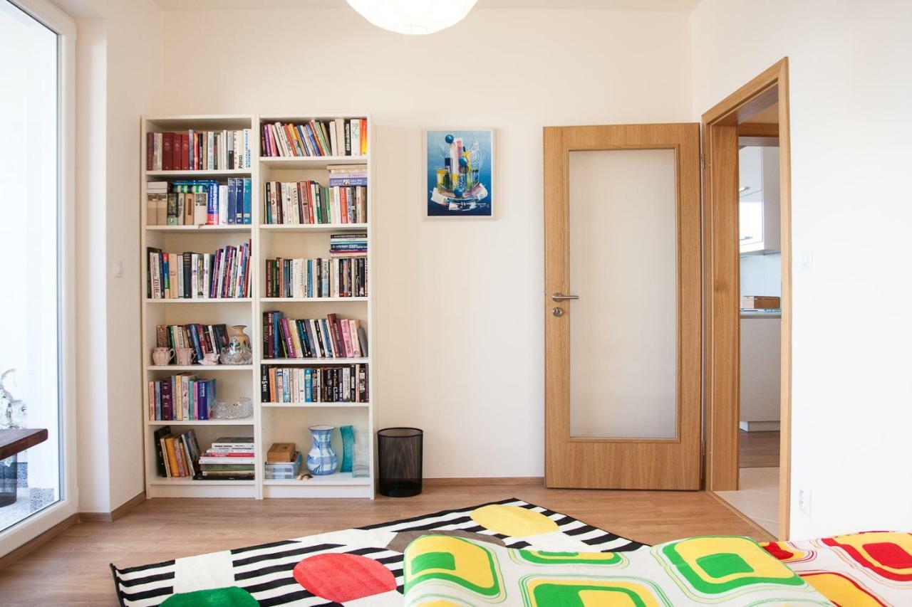 פראג Prostorny 3 Pokojovy Apartman S Dvema Terasami מראה חיצוני תמונה